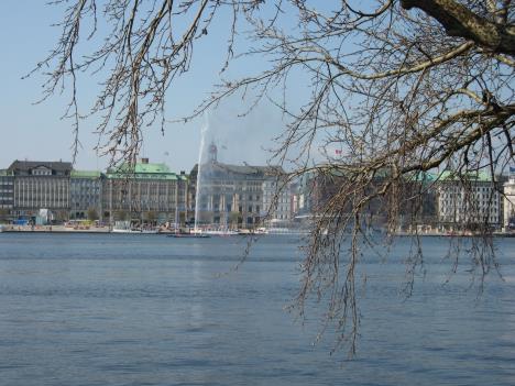 Hamburg 152.jpg   36kb   26.03.2021 22:30:19